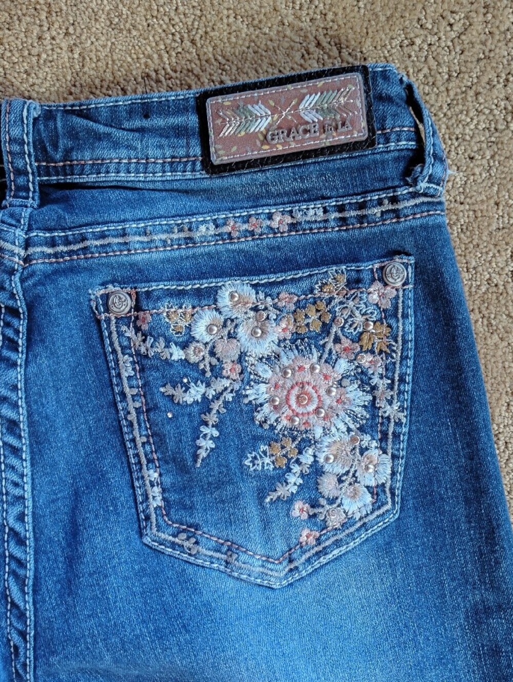 Grace in LA Easy Fit Midrise Jeans-Size 33 - Picture 7 of 10